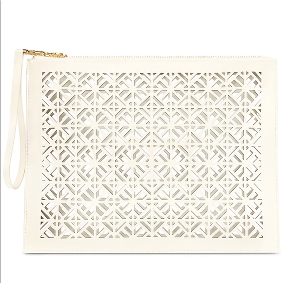 Tory Burch Handbags - 🎉HP🎉TORY BURCH WRISTLET/CLUTCH